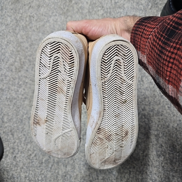 Tan High-Top Sneakers Nike Blazer Leather - Picture 5 of 6